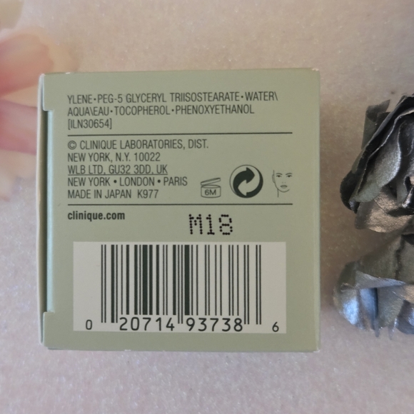 Clinique Take The Day Off Cleansing Balm NWT - Picture 3 of 3